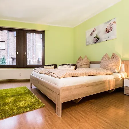 Lakeside Flat Apartment Dusseldorf