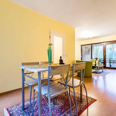 Lakeside Flat Apartment Dusseldorf