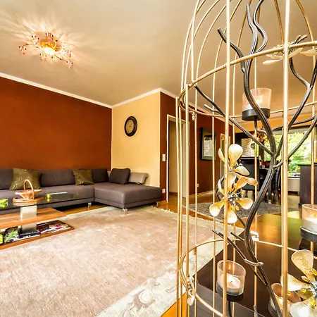 Lakeside Flat *